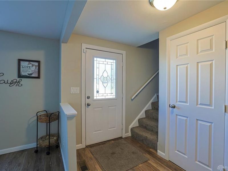 7146 Chadbourne Drive, Huber Heights, OH 45424 Photo 4