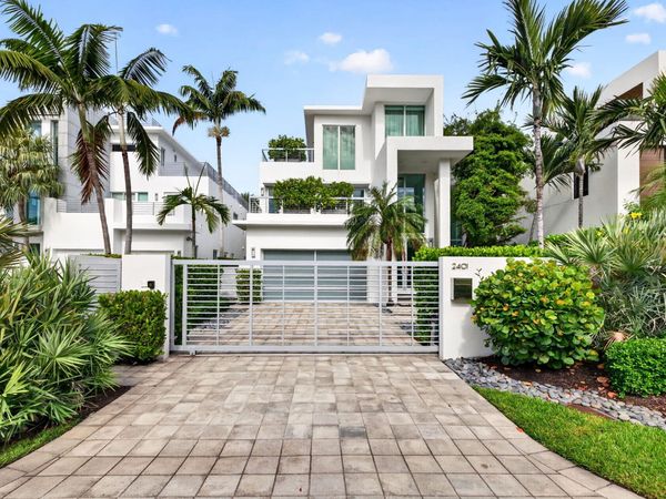 2401 N ATLANTIC Boulevard, Fort Lauderdale, FL 33305