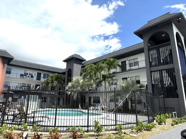1100 NE 9TH Avenue, Unit 202, Fort Lauderdale, FL 33304