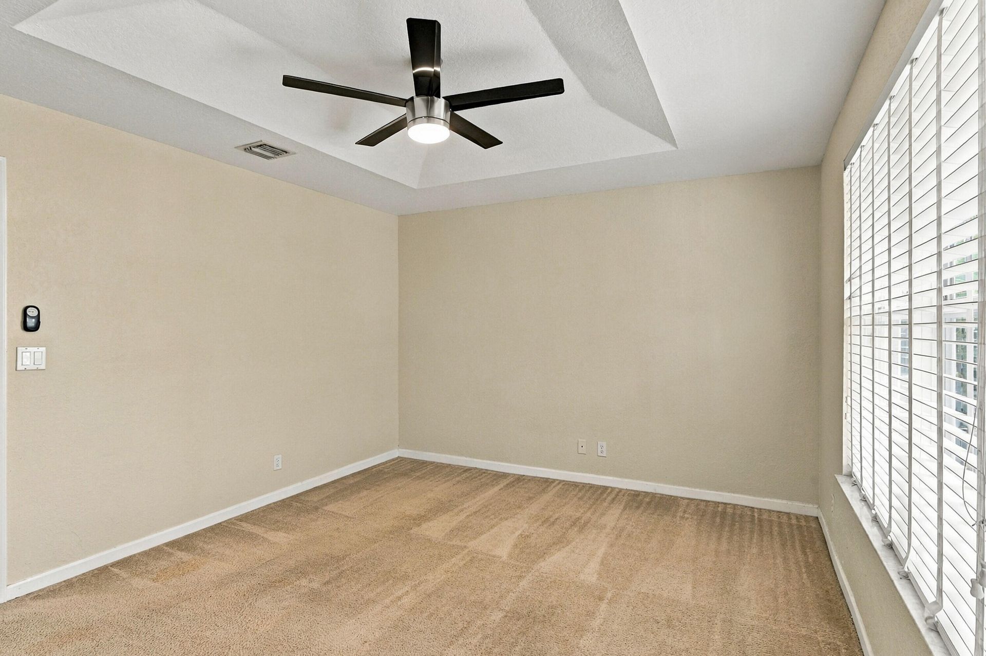 5477 NW 90th Terrace, Sunrise, FL 33351 Photo