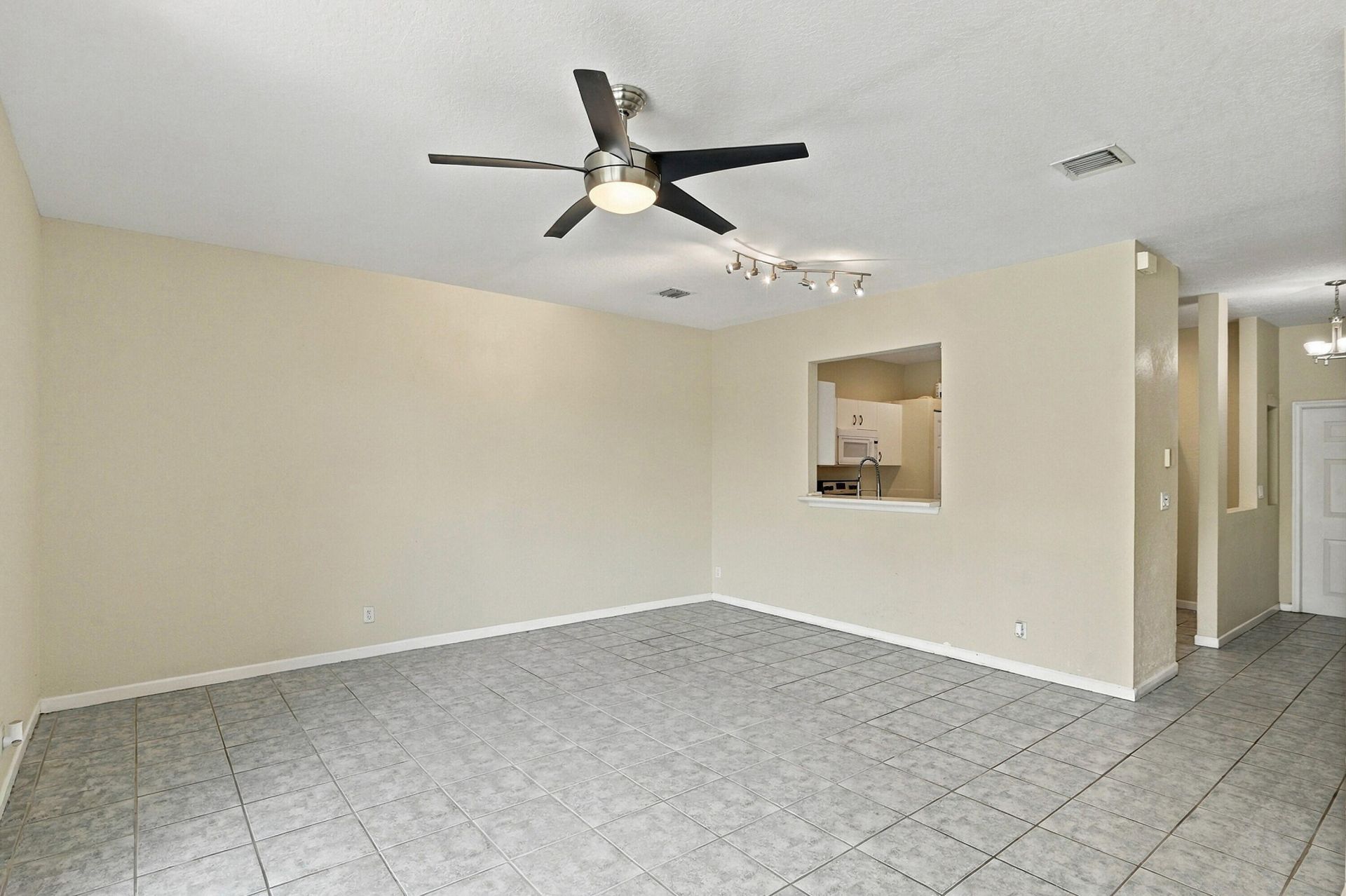 5477 NW 90th Terrace, Sunrise, FL 33351 Photo
