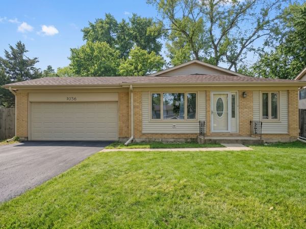 1036 Foxworth Boulevard , Lombard, IL 60148