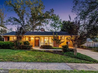 134 KINGSLEY ROAD SW , VIENNA, VA 22180