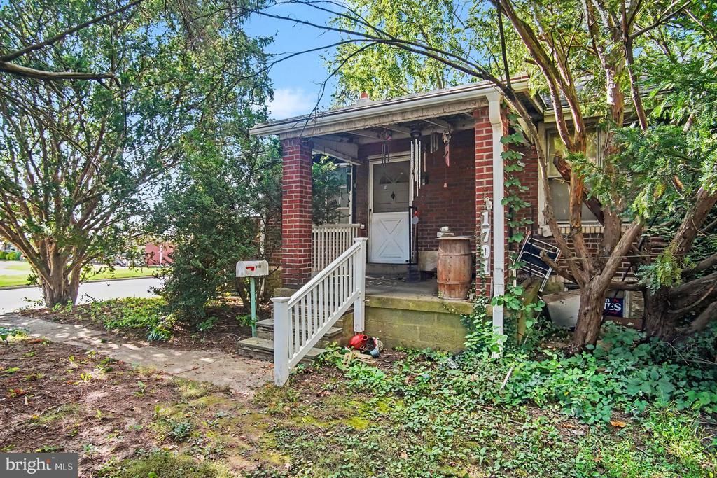 1701 NEW HOPE STREET , NORRISTOWN, PA 19401