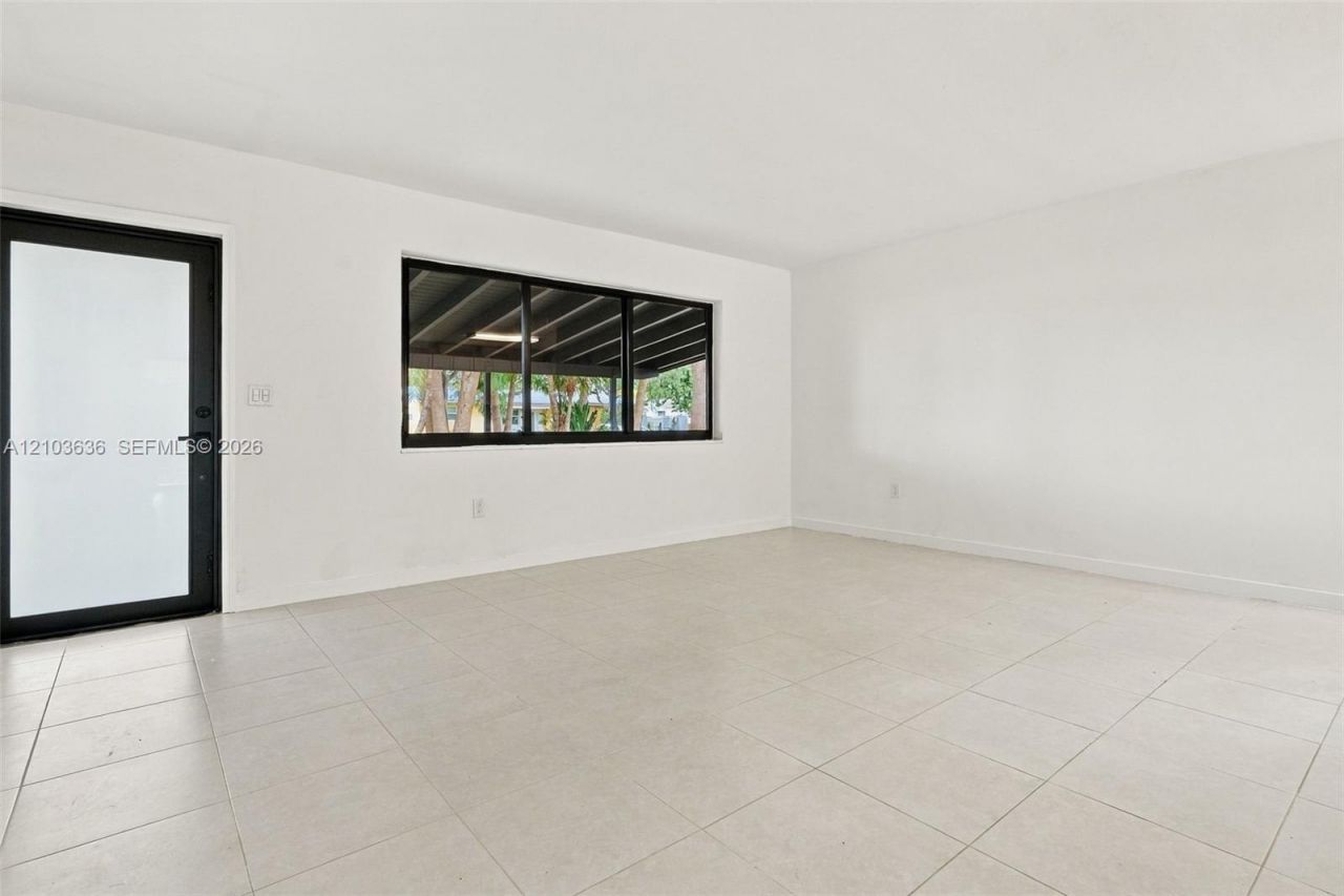 8932 Ridgeland Dr, Cutler Bay, FL 33157 Photo