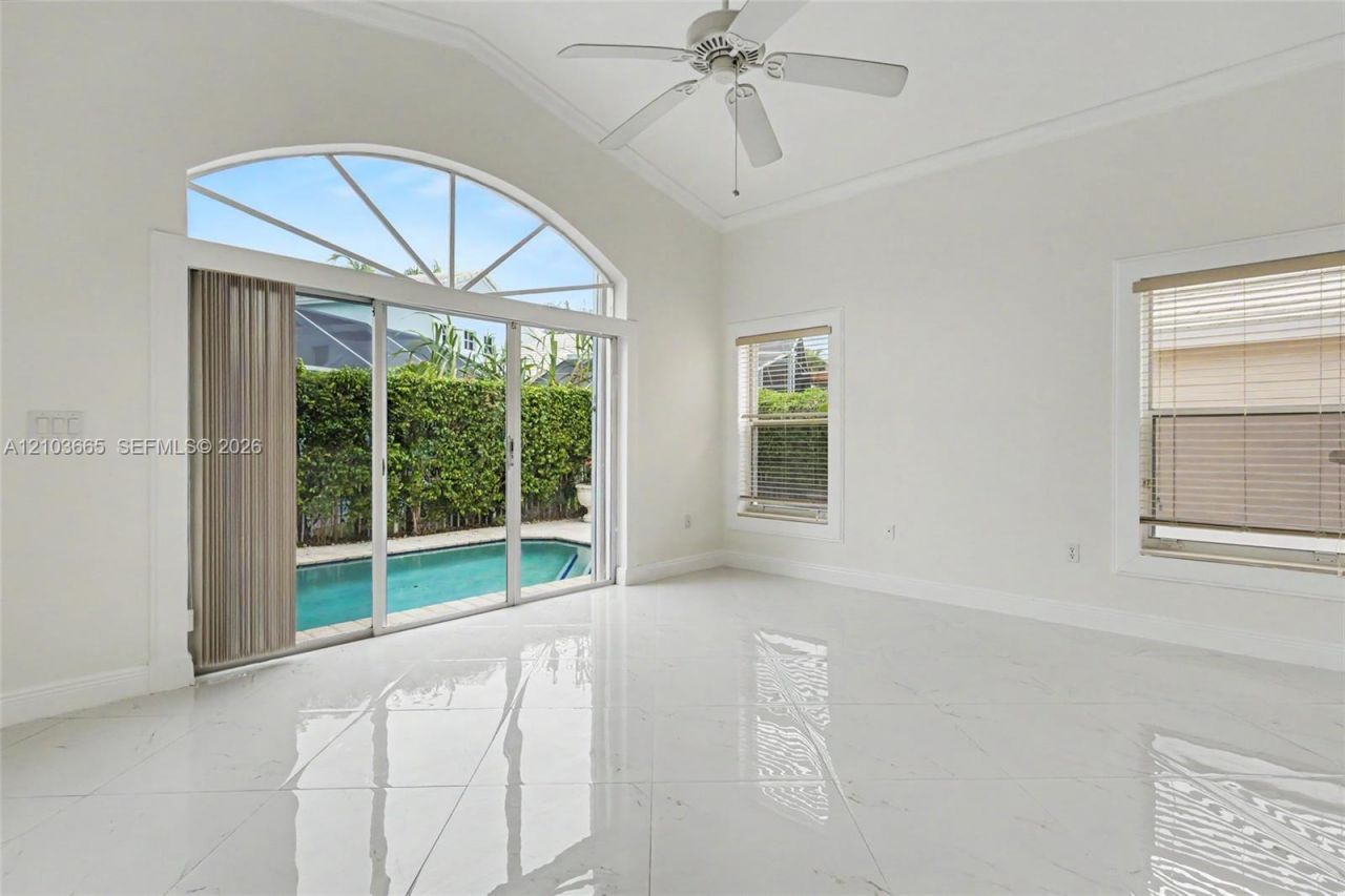 15251 Wilshire Way, Pembroke Pines, FL 33027 Photo