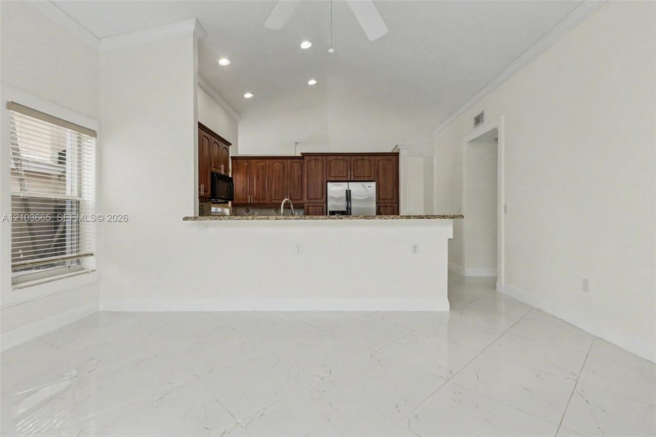 15251 Wilshire Way, Pembroke Pines, FL 33027 Photo