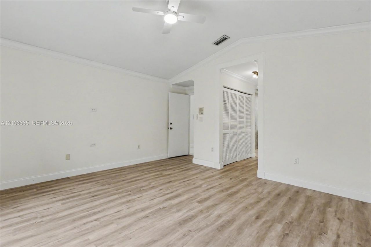 15251 Wilshire Way, Pembroke Pines, FL 33027 Photo