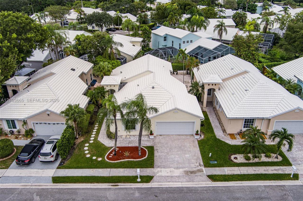 15251 Wilshire Way, Pembroke Pines, FL 33027 Photo