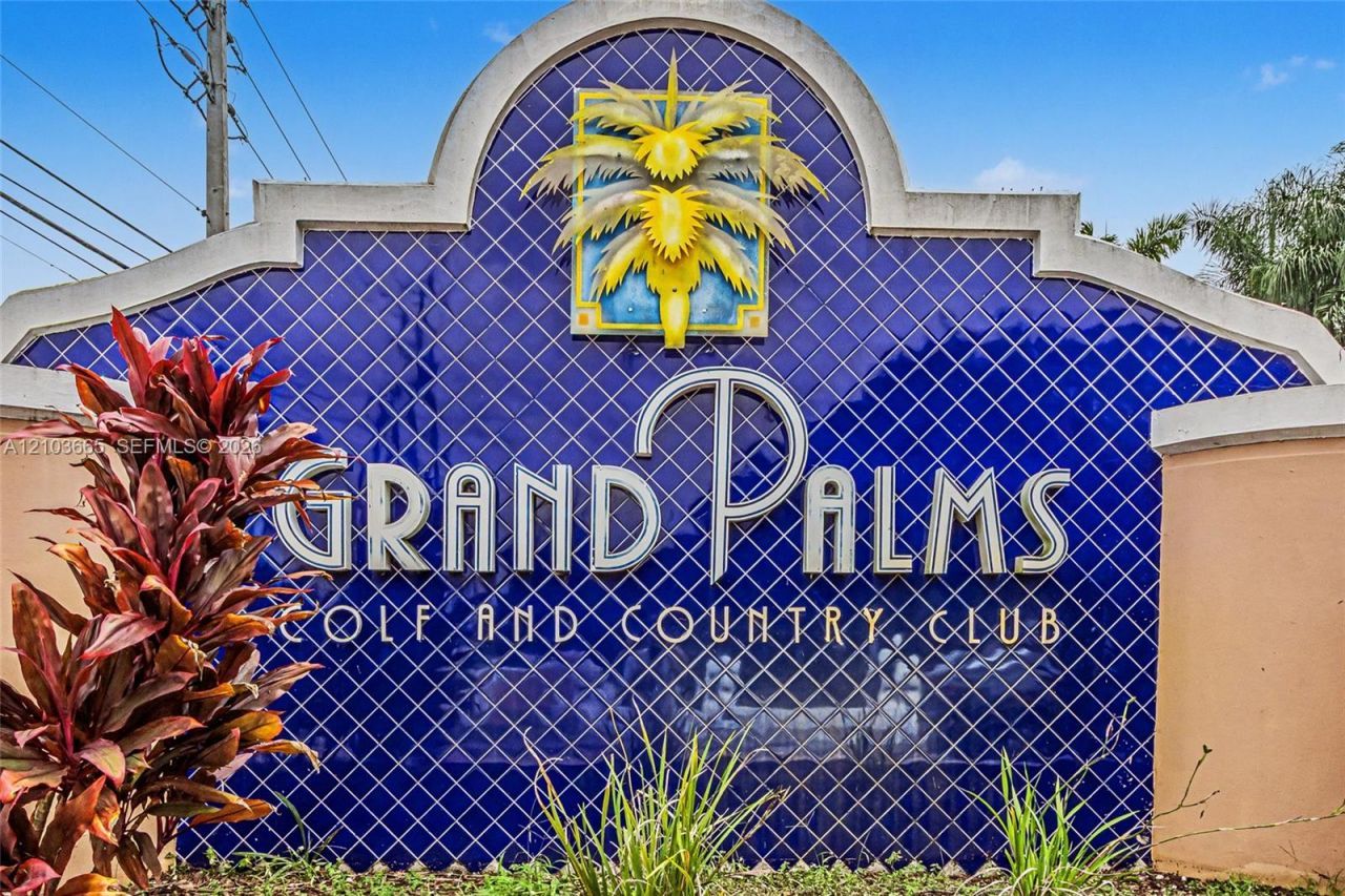 15251 Wilshire Way, Pembroke Pines, FL 33027 Photo