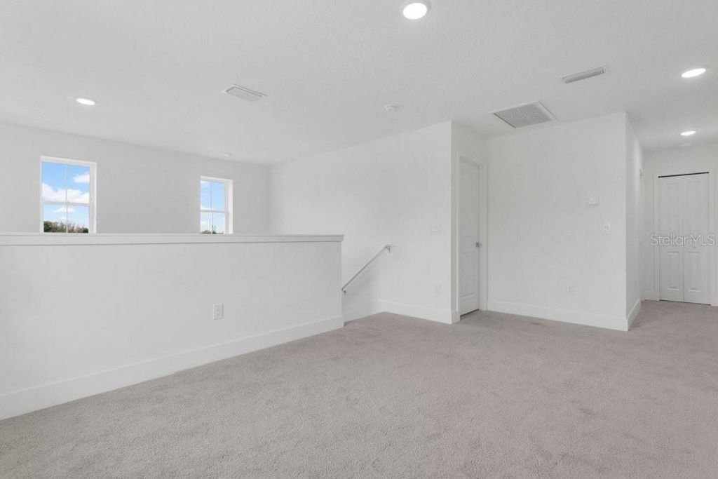 118 Elena Lavin Circle , Orlando, FL 32807 Photo