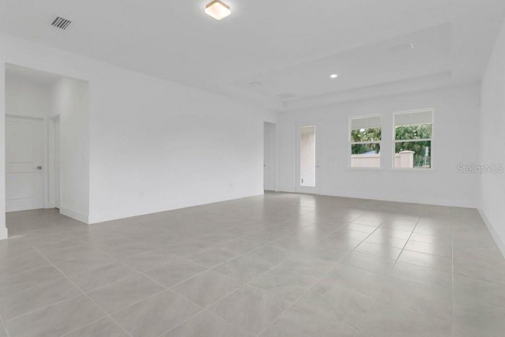 118 Elena Lavin Circle , Orlando, FL 32807 Photo