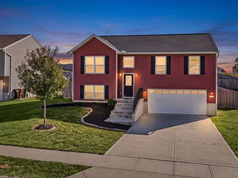 613 Summer Pointe Drive, Walton, KY 41094 Photo 1