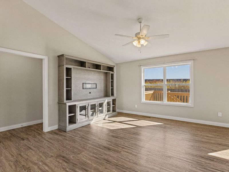 613 Summer Pointe Drive, Walton, KY 41094 Photo 7