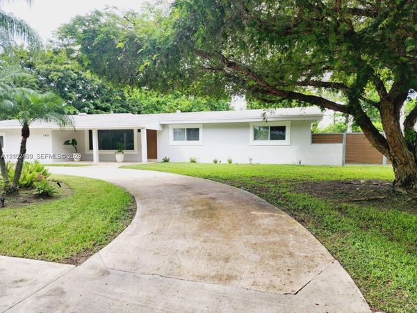 7425 SW 128th St , Pinecrest, FL 33156