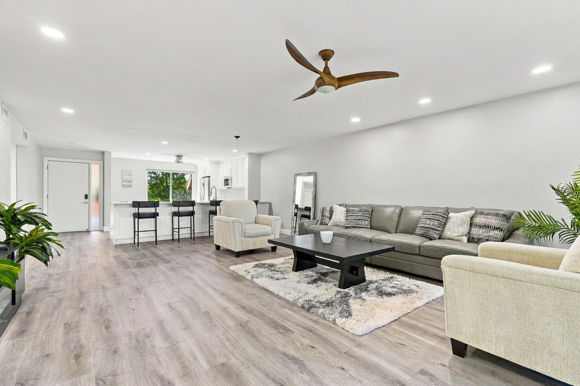 11172 Green Lake Drive, Unit 203, Boynton Beach, FL 33437 Photo