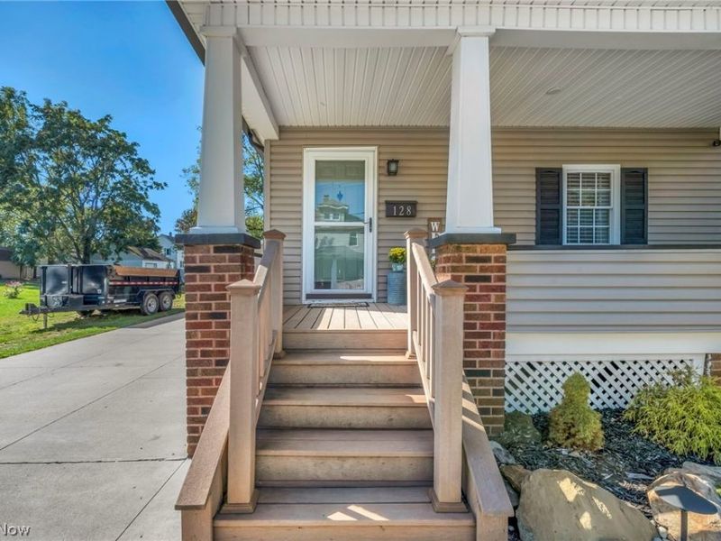 128 15th Street NW, Barberton, OH 44203 Photo 4