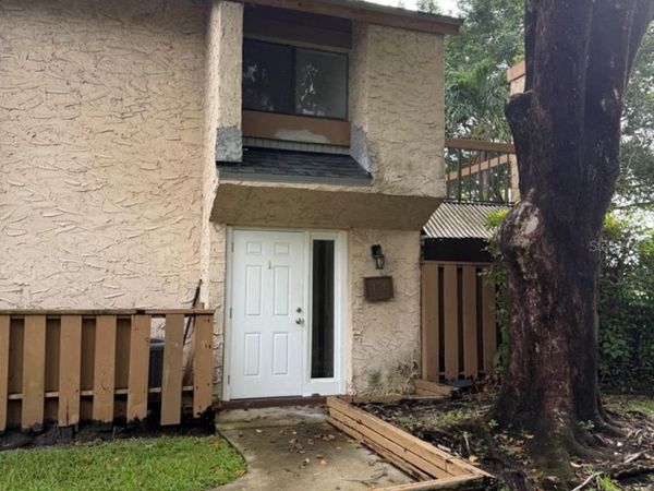 191 WIMBLEDON LAKE DRIVE , PLANTATION, FL 33324