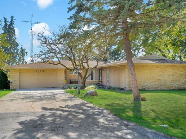 11375 James Court , Genoa, IL 60135