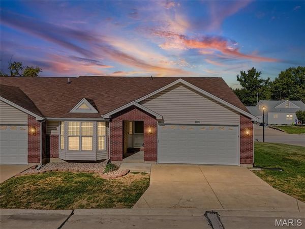 2006 Chapel Hill Crossing, St Peters, MO 63376