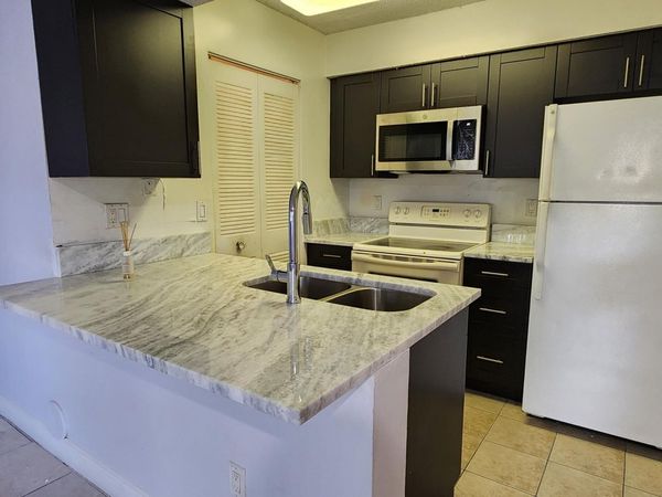 1227 SW 46TH Avenue, Unit 305, Pompano Beach, FL 33069