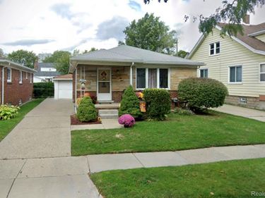 8059 Edward Avenue, Center Line, Mi 48015