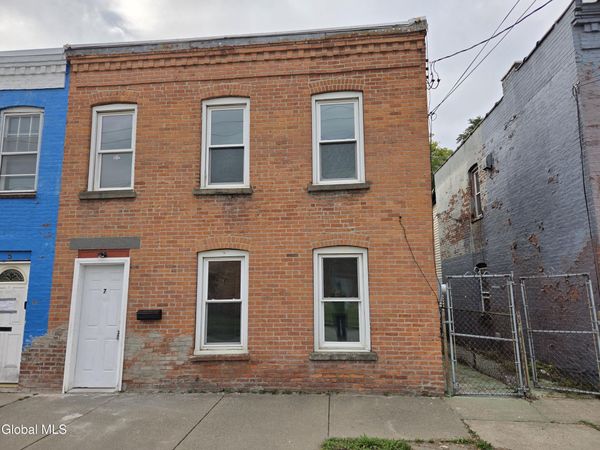 7 Smith Avenue, Troy, NY 12180