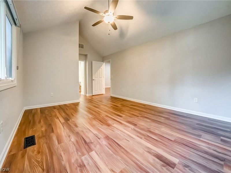 115 Ambleside Way, Amherst, OH 44001 Photo 17