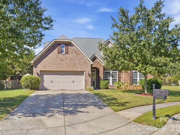 10110 Loch Lomond Drive, Charlotte, NC 28278
