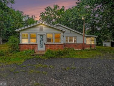2434 FAIR ROAD, AUBURN, PA 17922