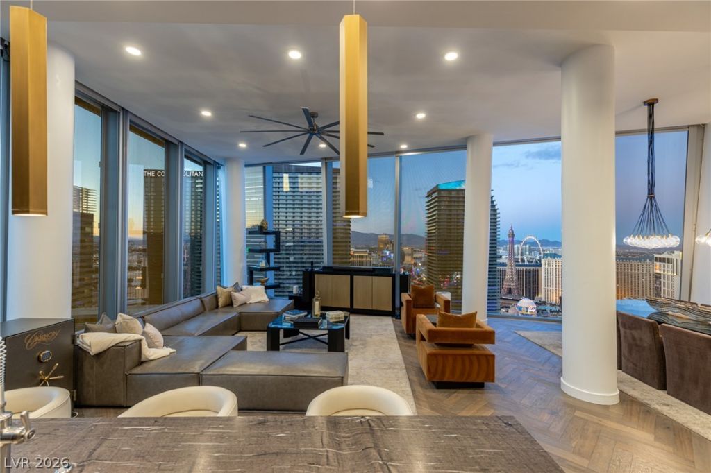 3726 Las Vegas Boulevard, Las Vegas, NV 89158