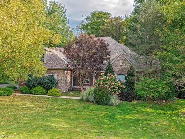 17351 Fish Creek Trail , Chagrin Falls, OH 44023