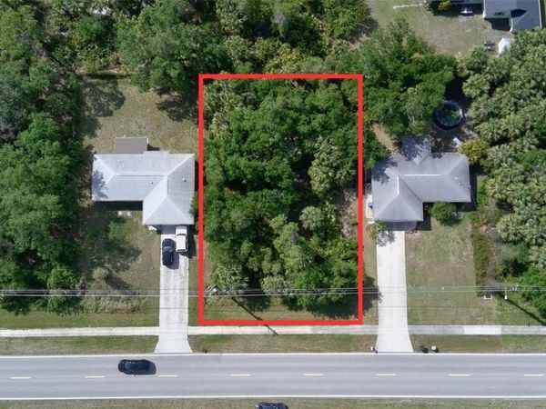 S CHAMBERLAIN BOULEVARD , NORTH PORT, FL 34286