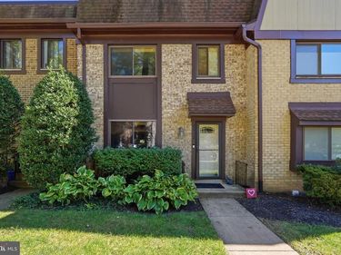 2902 JERMANTOWN ROAD, Unit 27, OAKTON, VA 22124