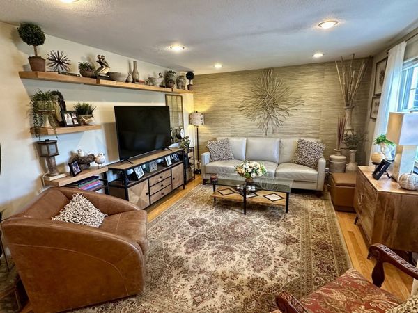 31 Pond Street, Unit 23, Waltham, MA 02451