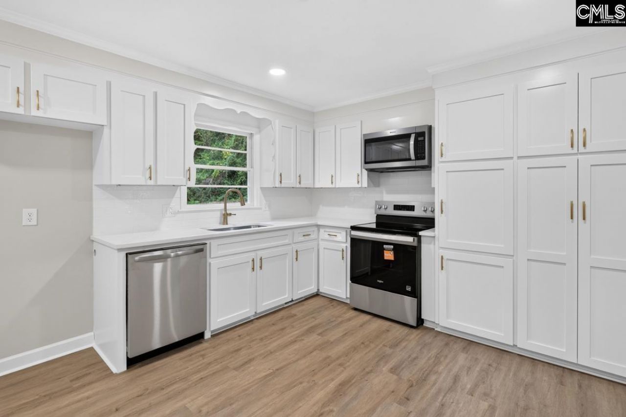 2415 Oak Lane  Photo 10