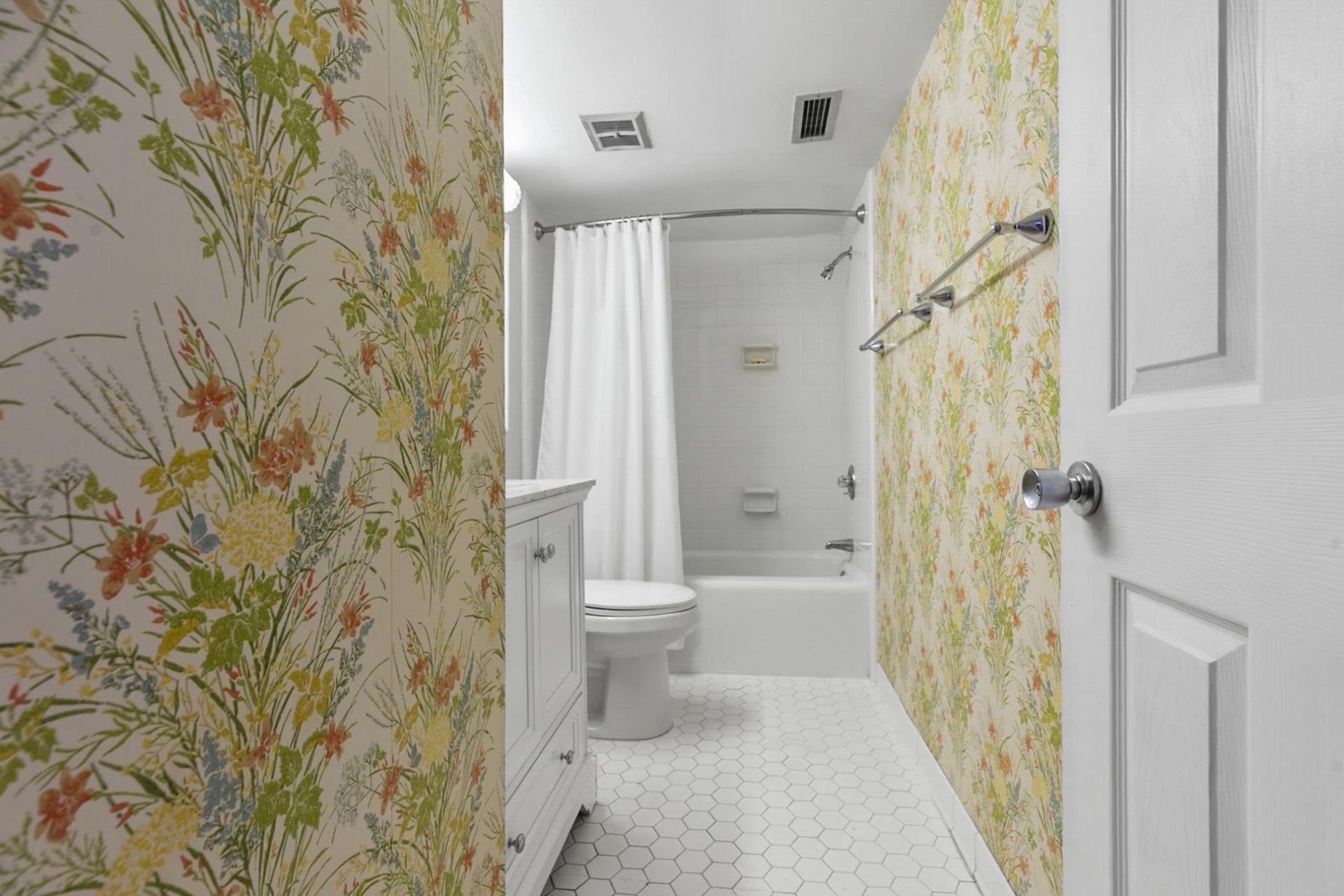 10200 Beach Club Dr. Photo 38