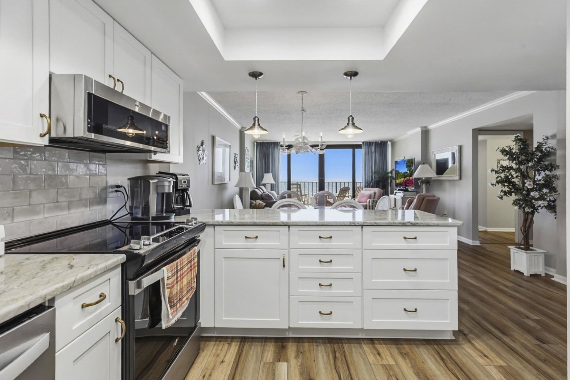 10200 Beach Club Dr. Photo 9