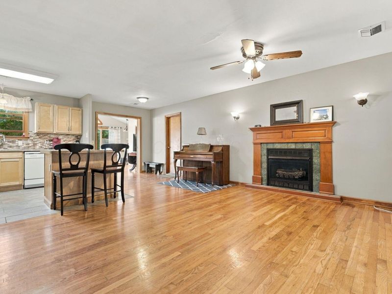 25 Elizabeth Street, Canal Winchester, OH 43110 Photo 12