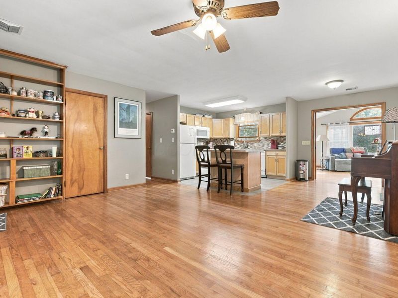 25 Elizabeth Street, Canal Winchester, OH 43110 Photo 13