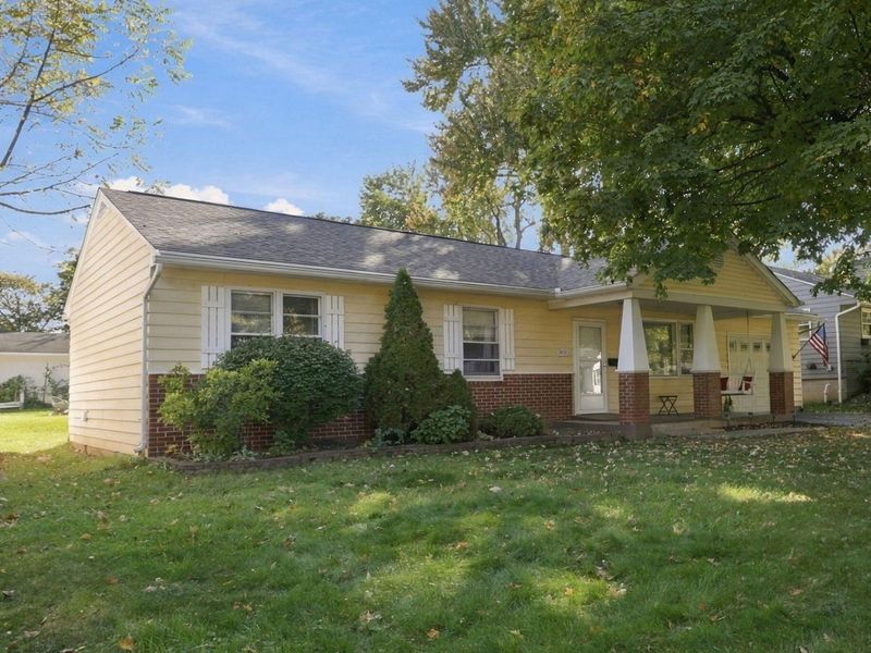 25 Elizabeth Street, Canal Winchester, OH 43110 Photo 2