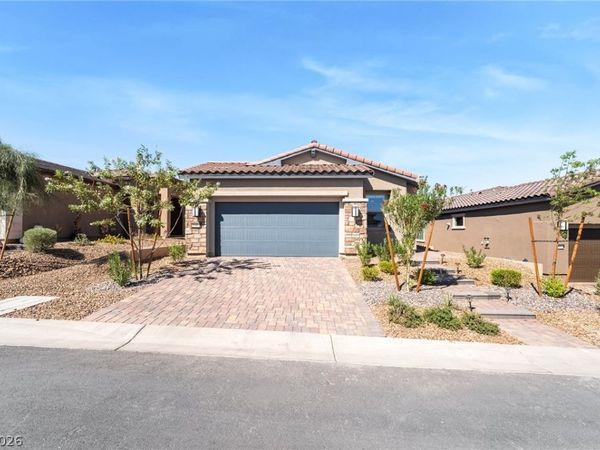53 Lake Bluff Court , Henderson, NV 89011
