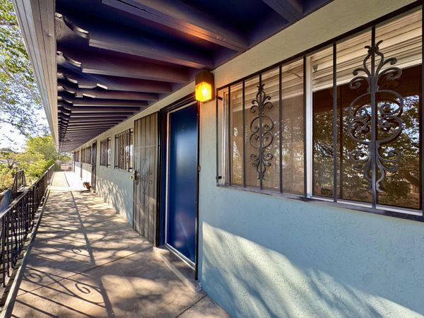 206 Princeton Drive SE, Unit APT 8, Albuquerque, NM 87106
