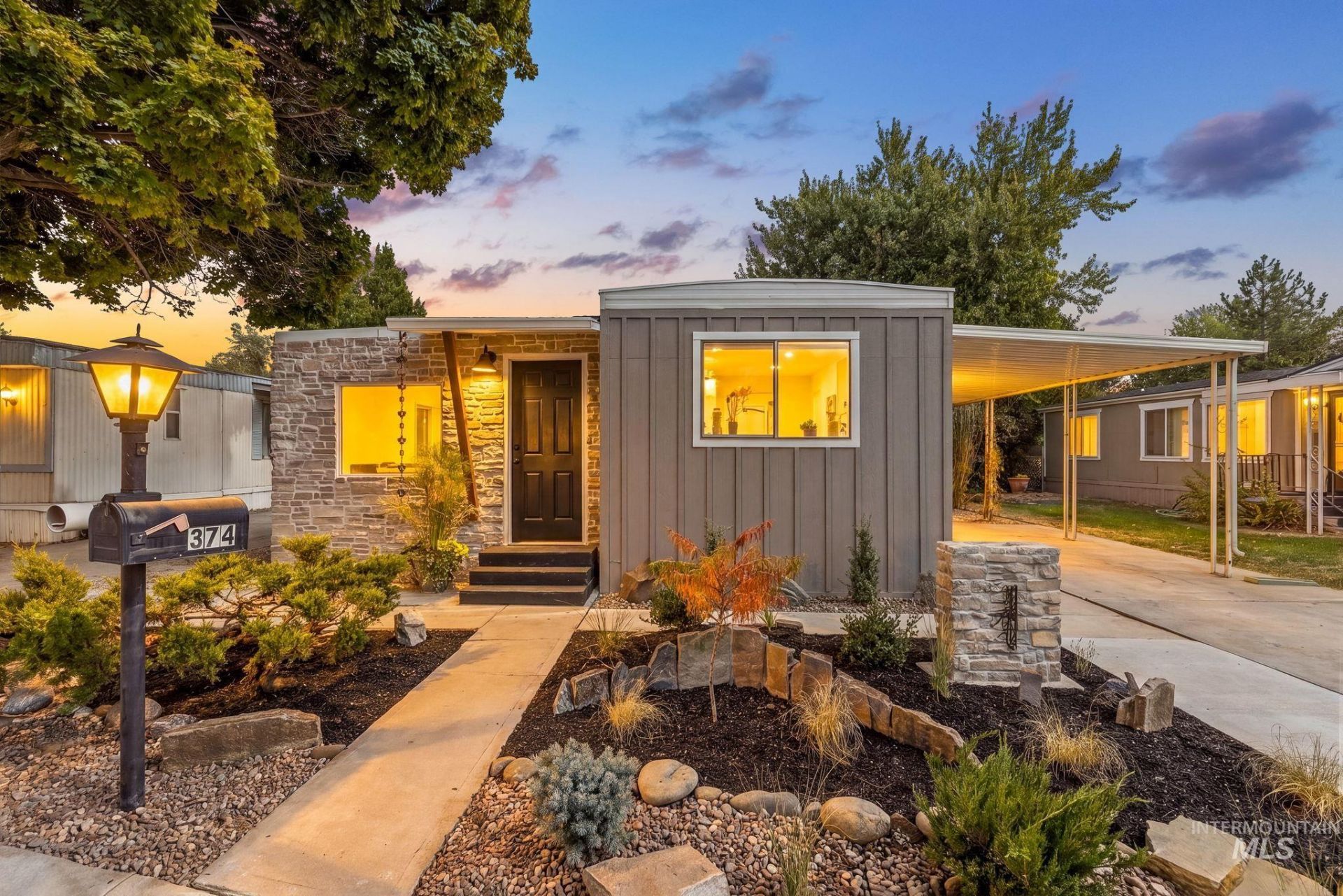 374 Bonanza St, Boise, ID 83713 Main Photo