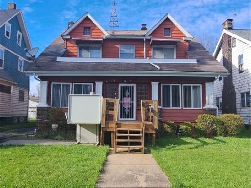 374 Lora Avenue, Youngstown, OH 44504 Photo 1