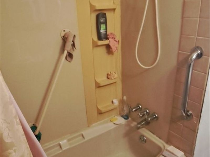 374 Lora Avenue, Youngstown, OH 44504 Photo 9