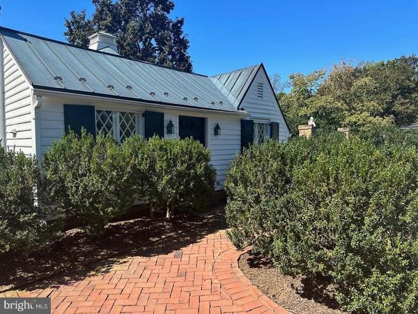 11 CHATHAM HEIGHTS ROAD, FREDERICKSBURG, VA 22405