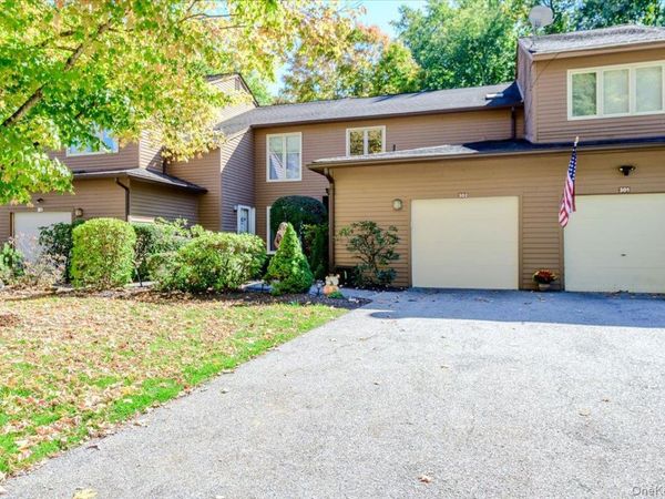 302 Beechwood Lane , Yorktown Heights, NY 10598