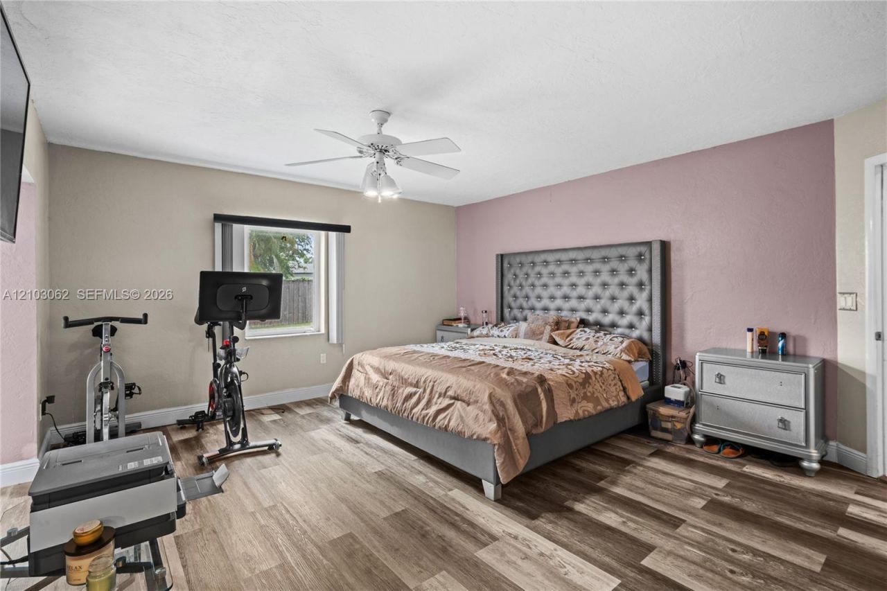 10198 SW 203rd Ter, Cutler Bay, FL 33189 Photo