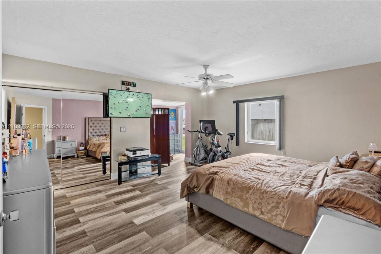 10198 SW 203rd Ter, Cutler Bay, FL 33189 Photo